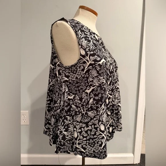 Old Navy Printed Tanks Woven Bunnies & Birds - Picture 3 of 8